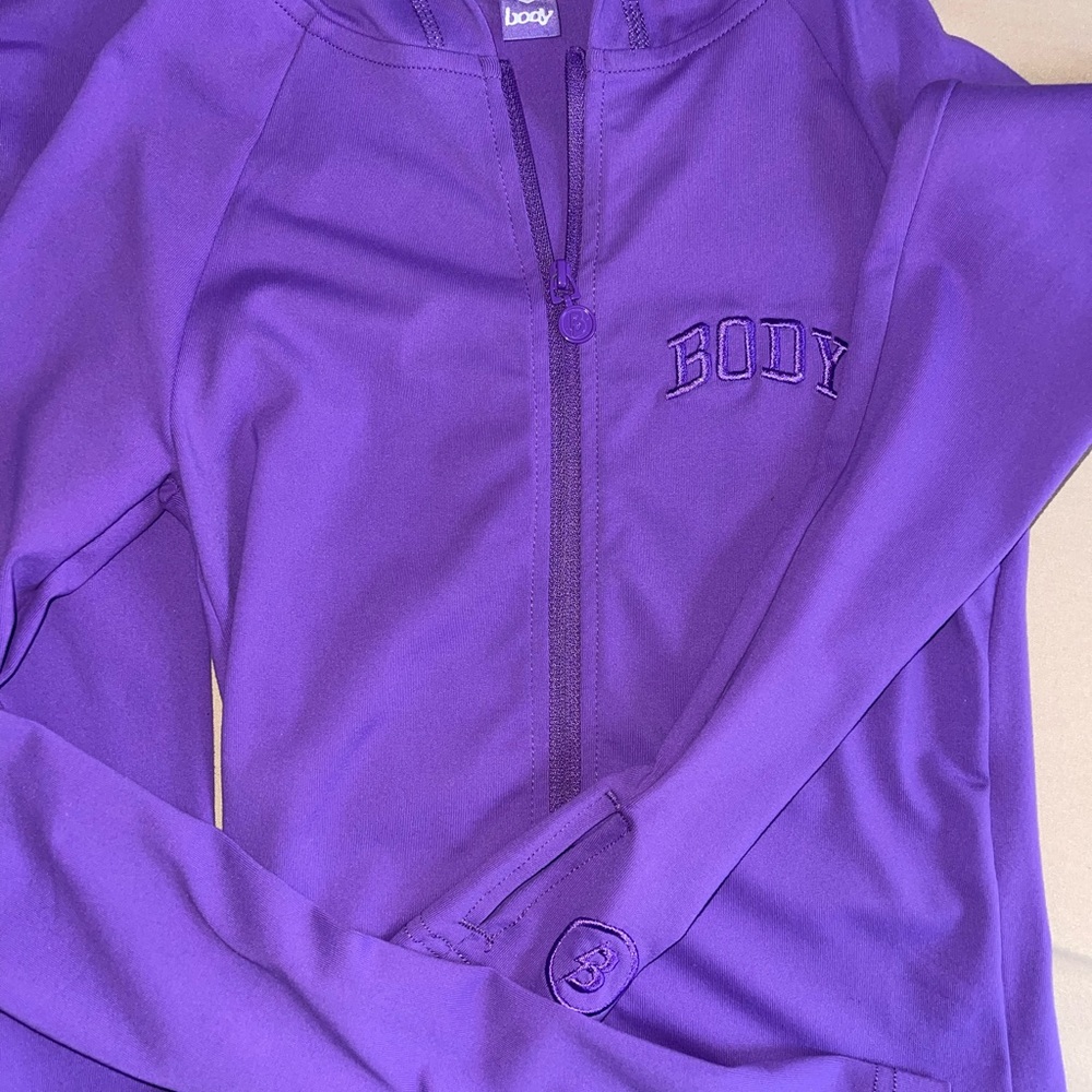 BODY BY RAVEN purple legging set, new without tags, size M.